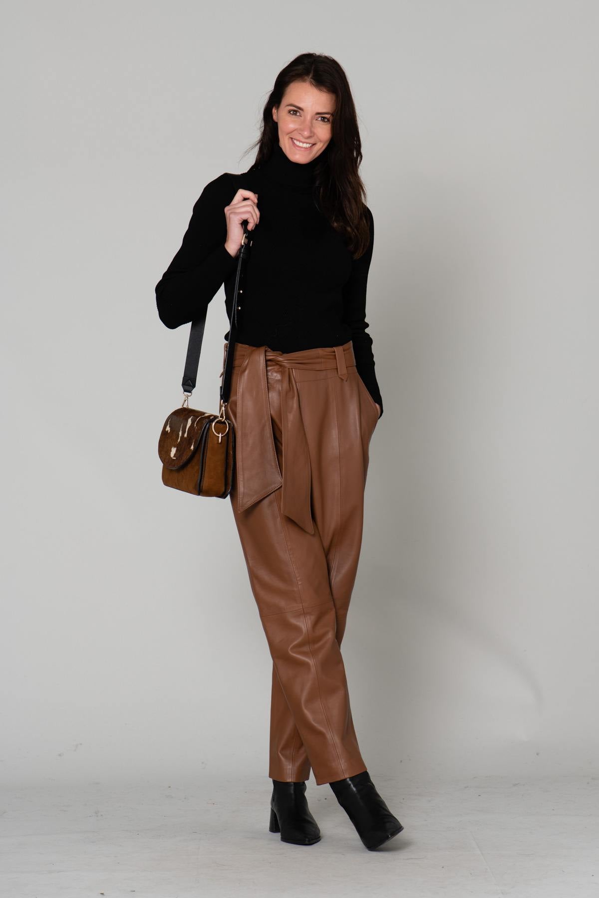 Belted cognac leather pants - Image n°2