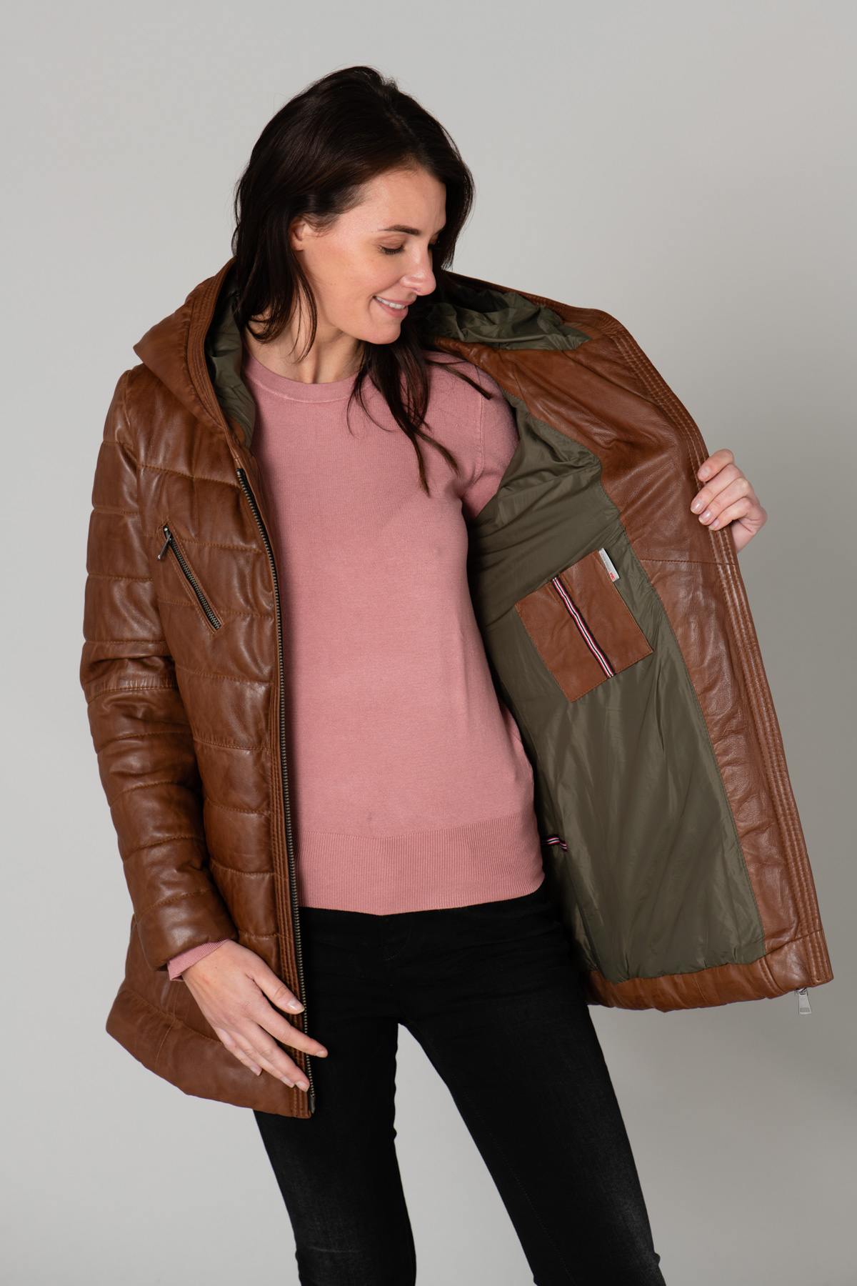 Steffy Cognac 507: shearling warmth meets biker edge in aged cognac. - Image n°4