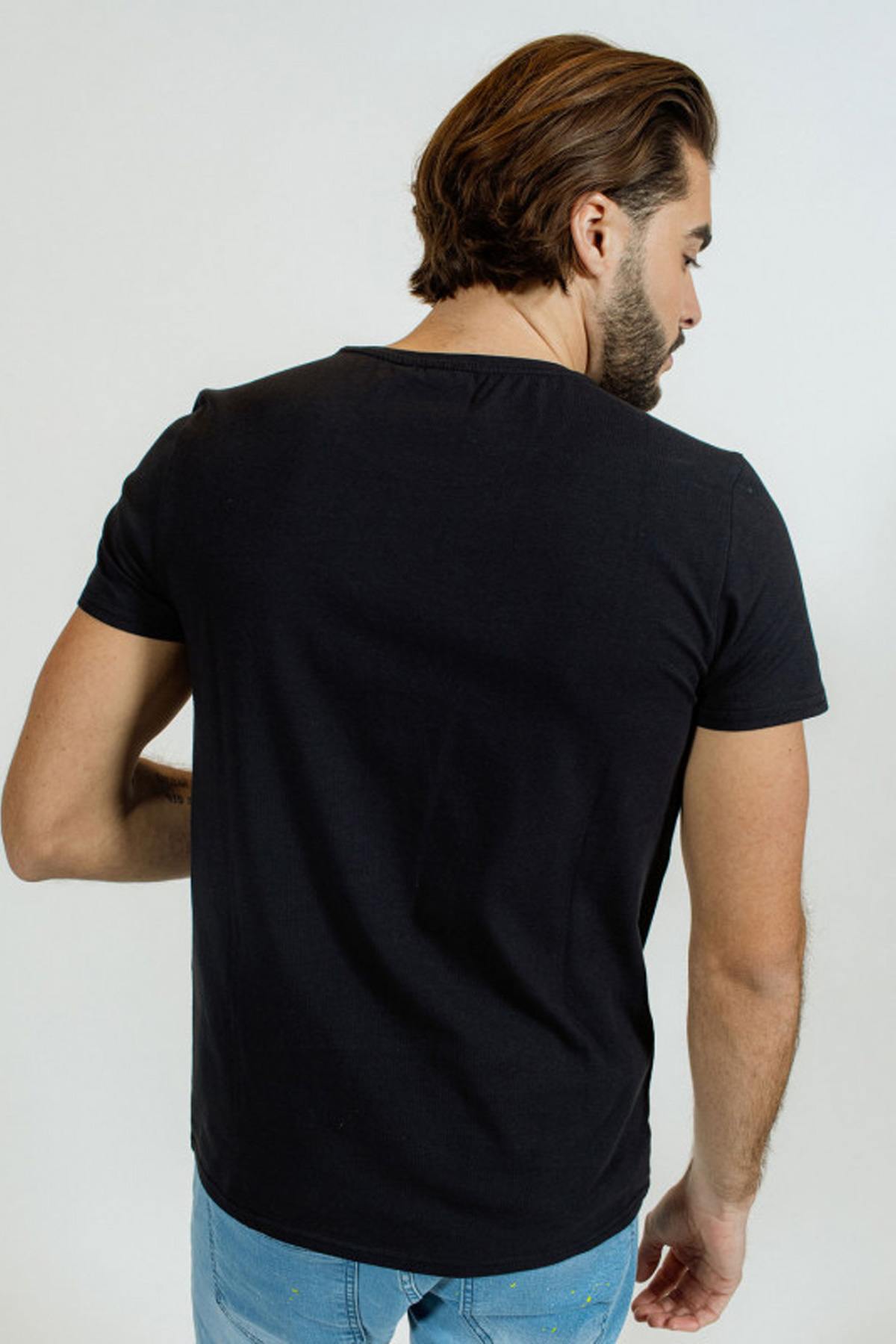 Men's black t-shirt - Image n°3