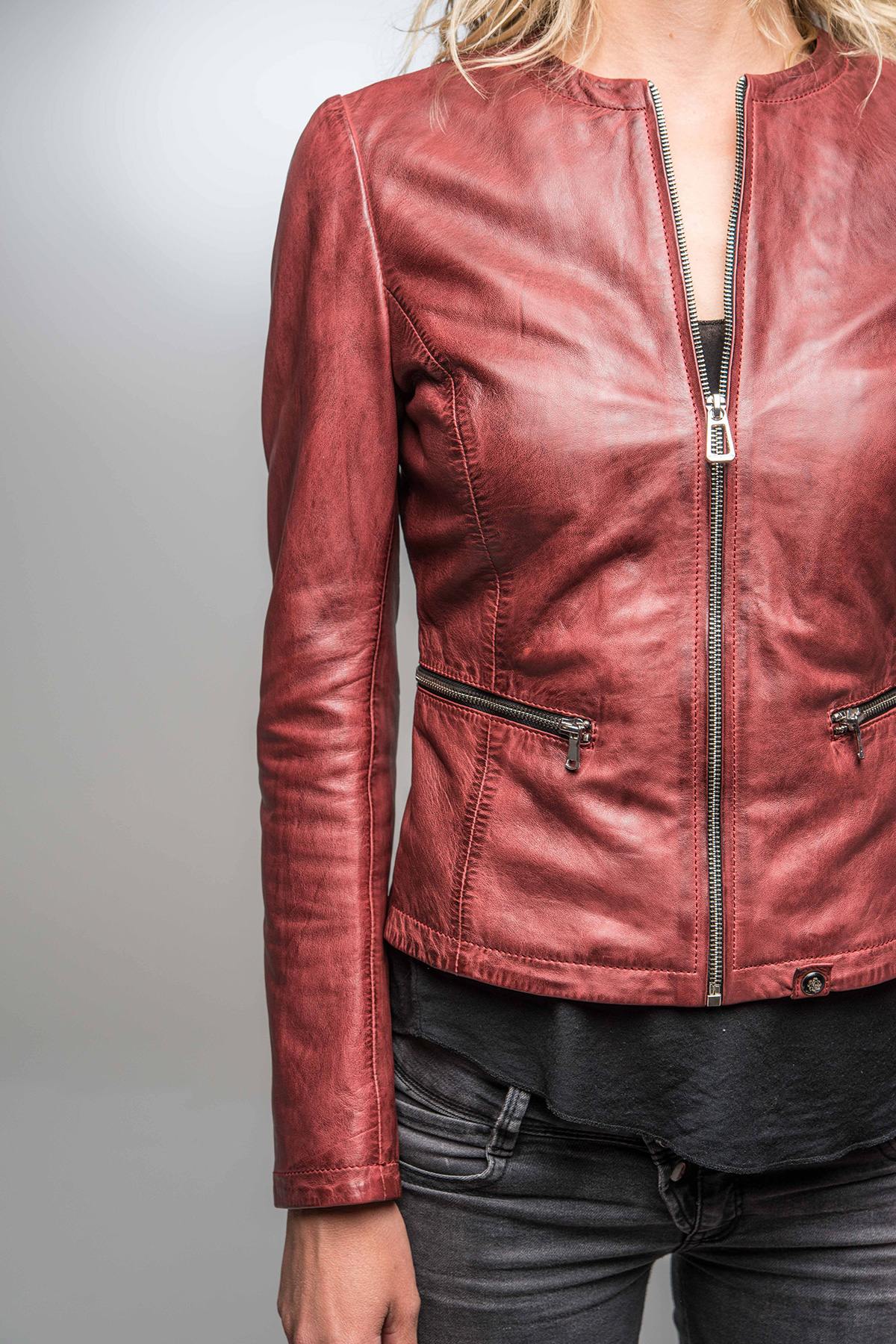 Slim ruby redwine lambskin jacket, biker-inspired and lightweight. - Image n°1
