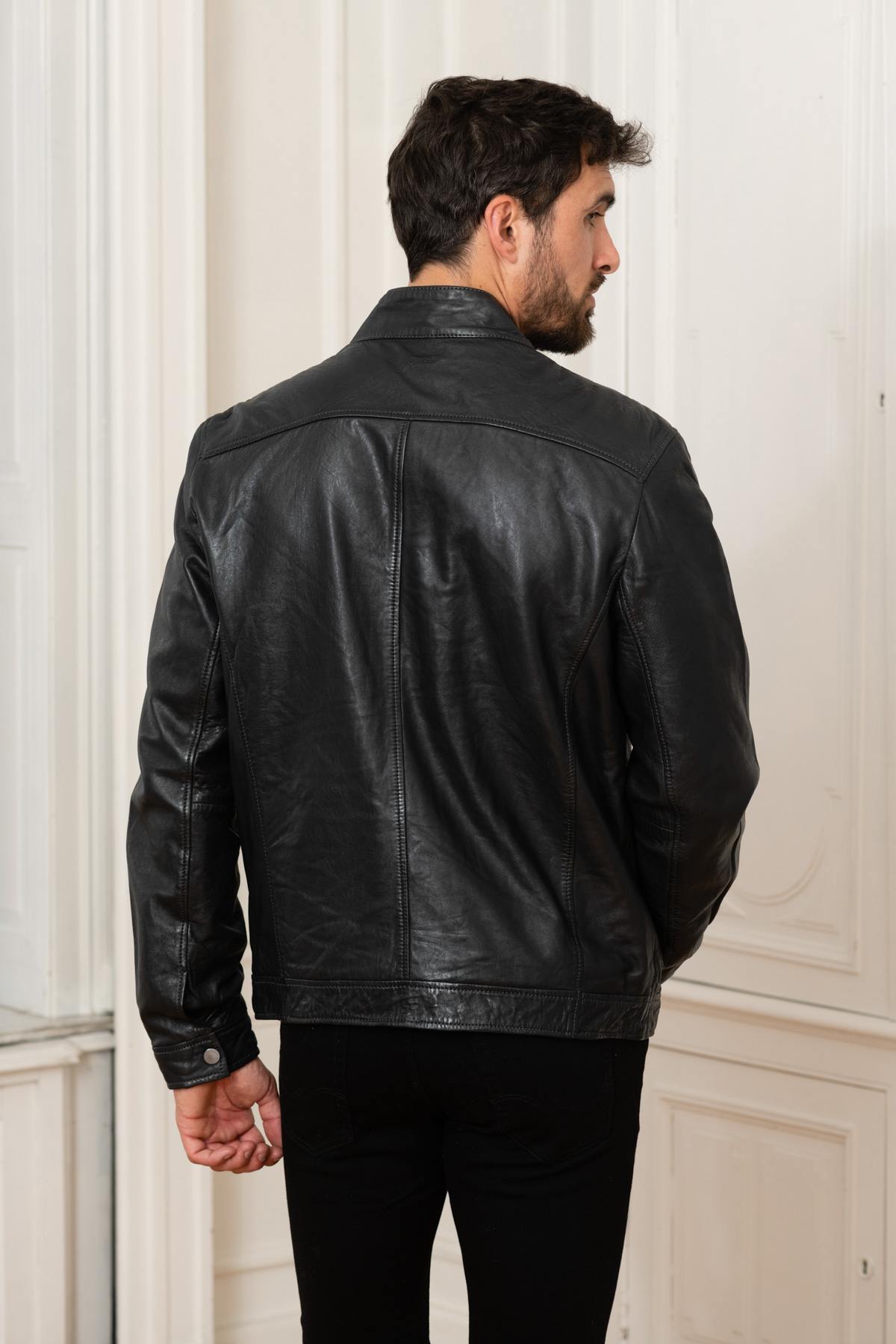 Gipsy's sheep leather jacket with natural patina and moto collar. - Image n°6