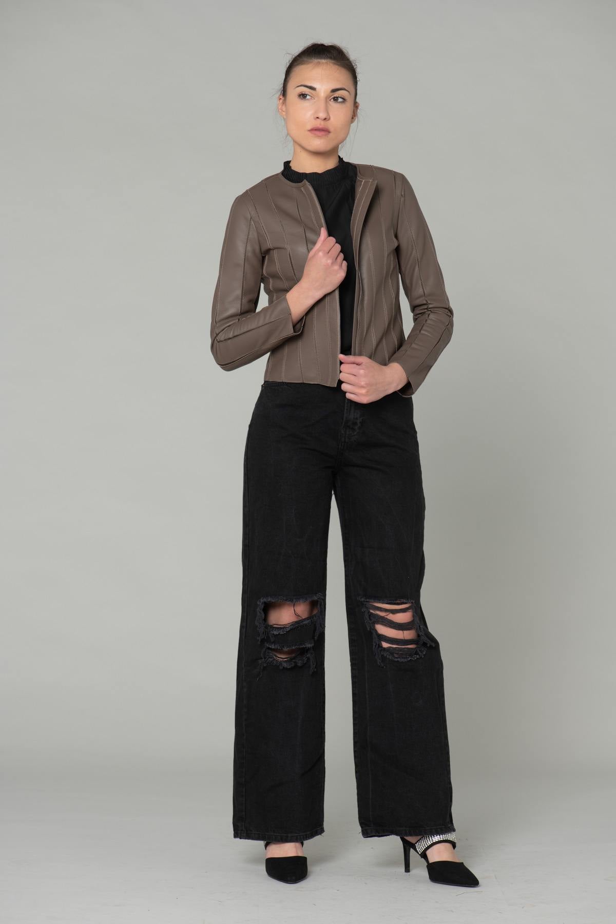 Slim taupe lambskin jacket with textured stitching for urban chic. - Image n°3