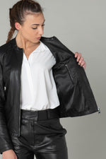 Glossy lambskin jacket with moto collar and dual-zip closure. - Image n°4