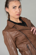 Rusty ruby lambskin biker jacket, slim and rock-chic for all seasons. - Image n°7