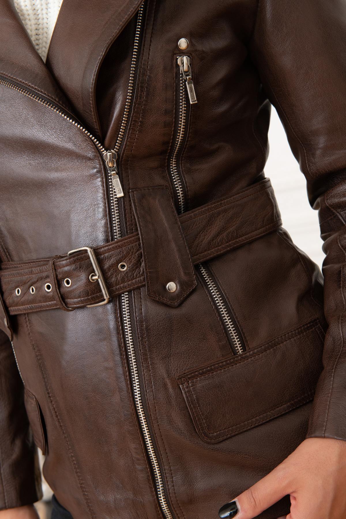 Lambskin and raccoon fur coat - Image n°8