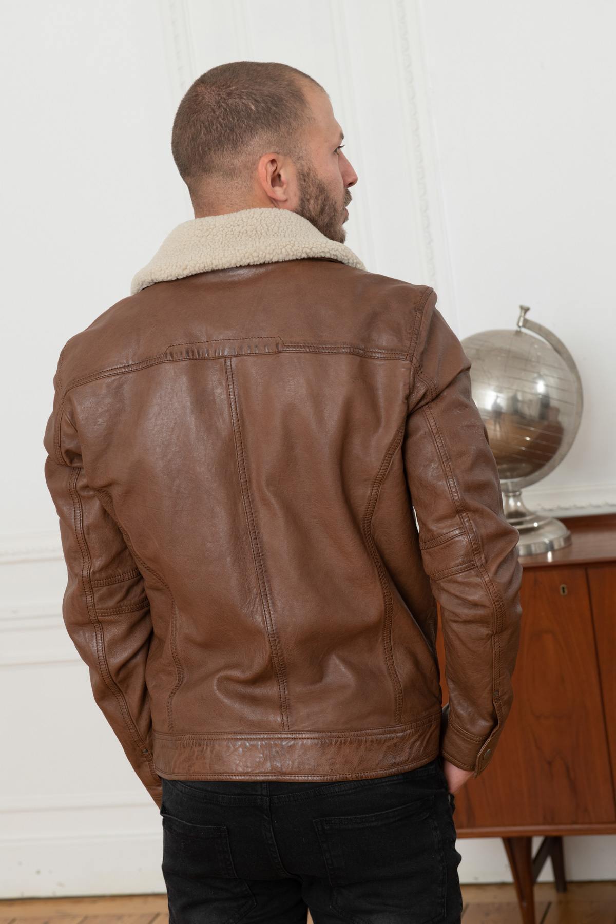 Washed tan sheepskin jacket-soft, light, and effortlessly urban. - Image n°9