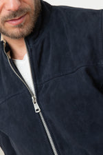 Slim navy suede lambskin jacket with ribbed cuffs and waist for style. - Image n°9