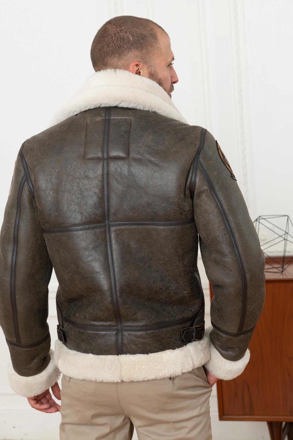 Bomber jacket in aged effect shearling - Image n°6