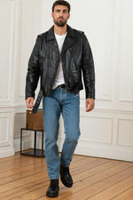 Black matte cowhide perfecto, durable and flexible for timeless style. - Image n°2