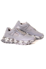 Matte gray men's sneakers - Image n°1