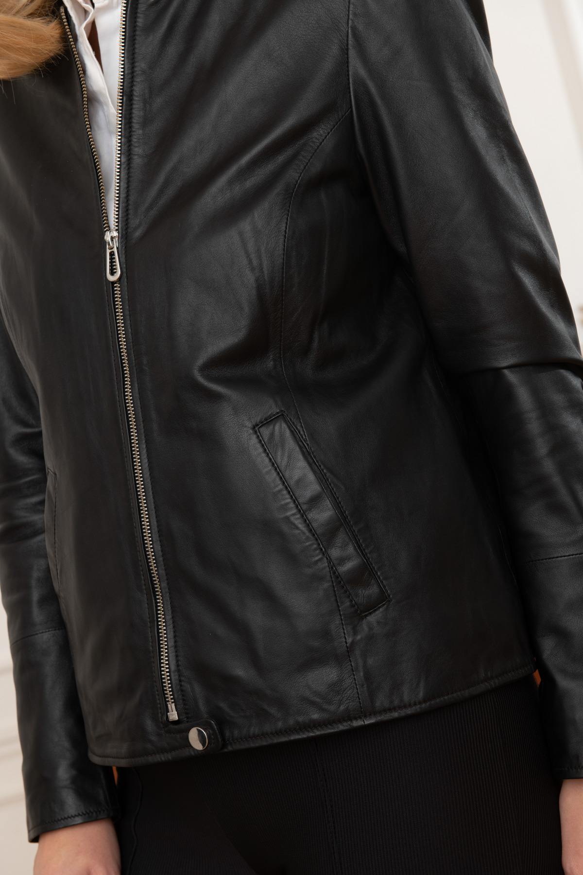 Black lambskin jacket with a chic biker collar and waist strap. - Image n°8