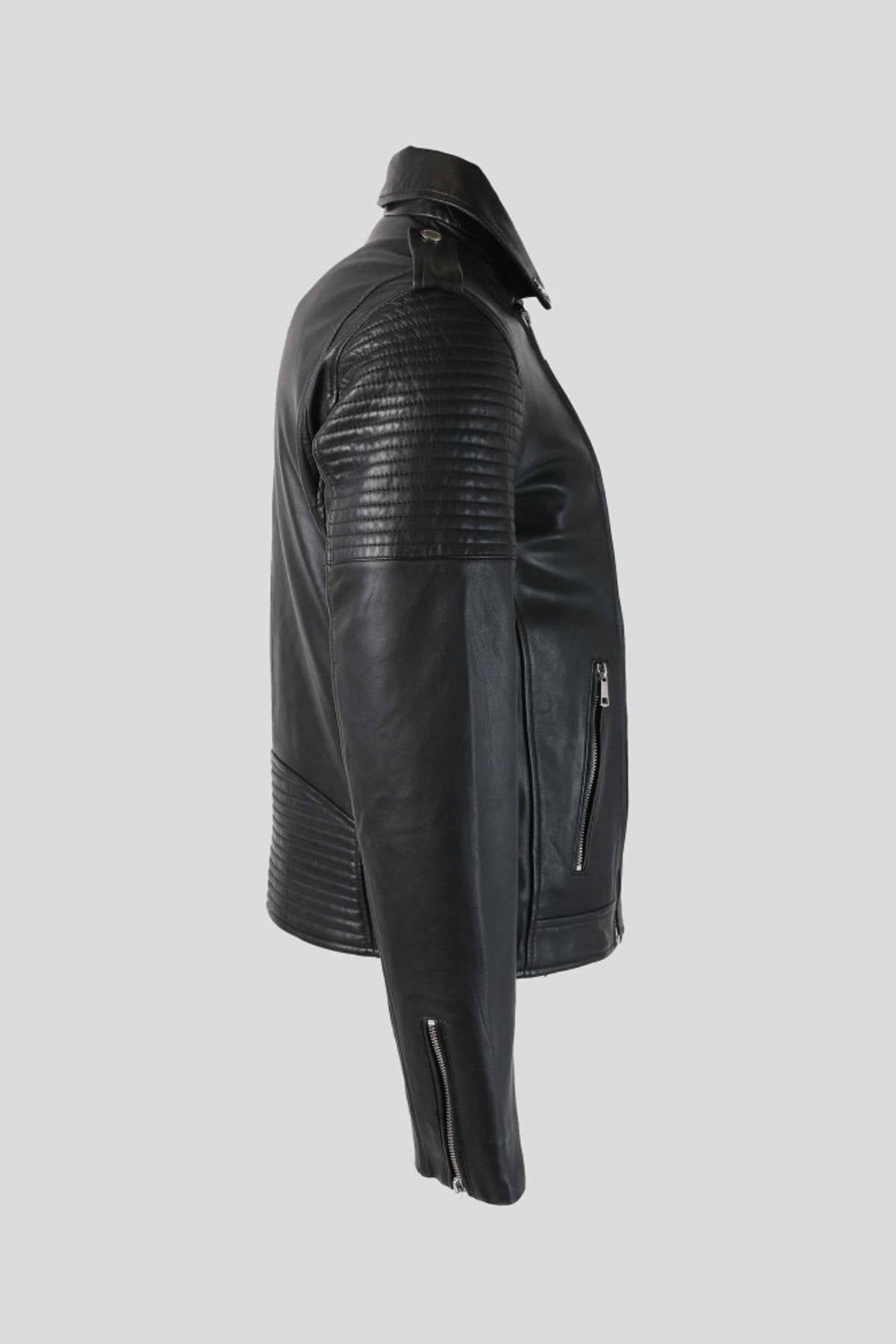 Black lambskin biker jacket by Redskins, slim-fit with a rock edge. - Image n°10