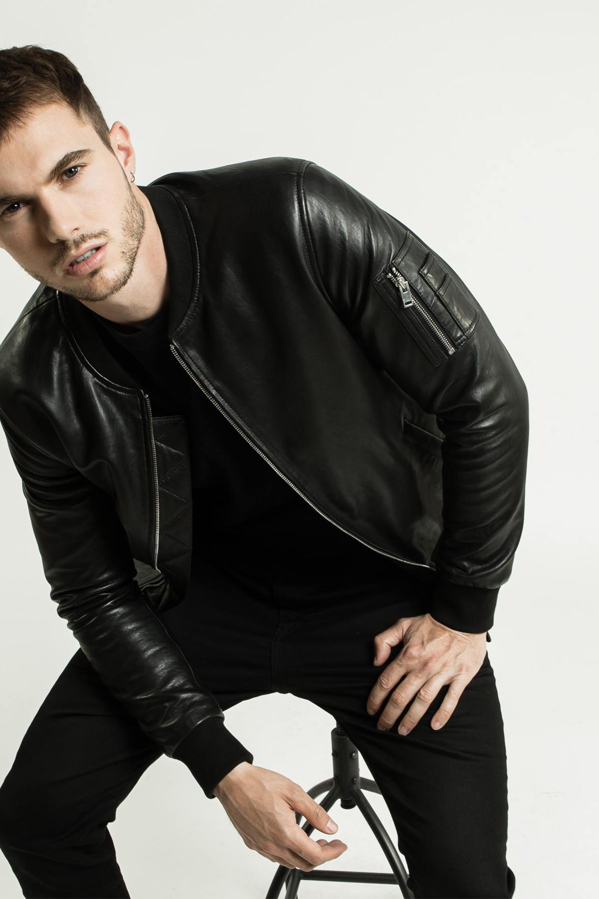 Black leather bomber - Image n°7