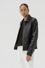 Black leather jacket with shirt collar - Image n°10