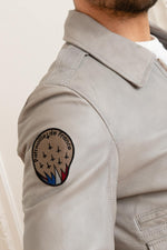 White leather aviator of the Patrouille de France - Image n°6