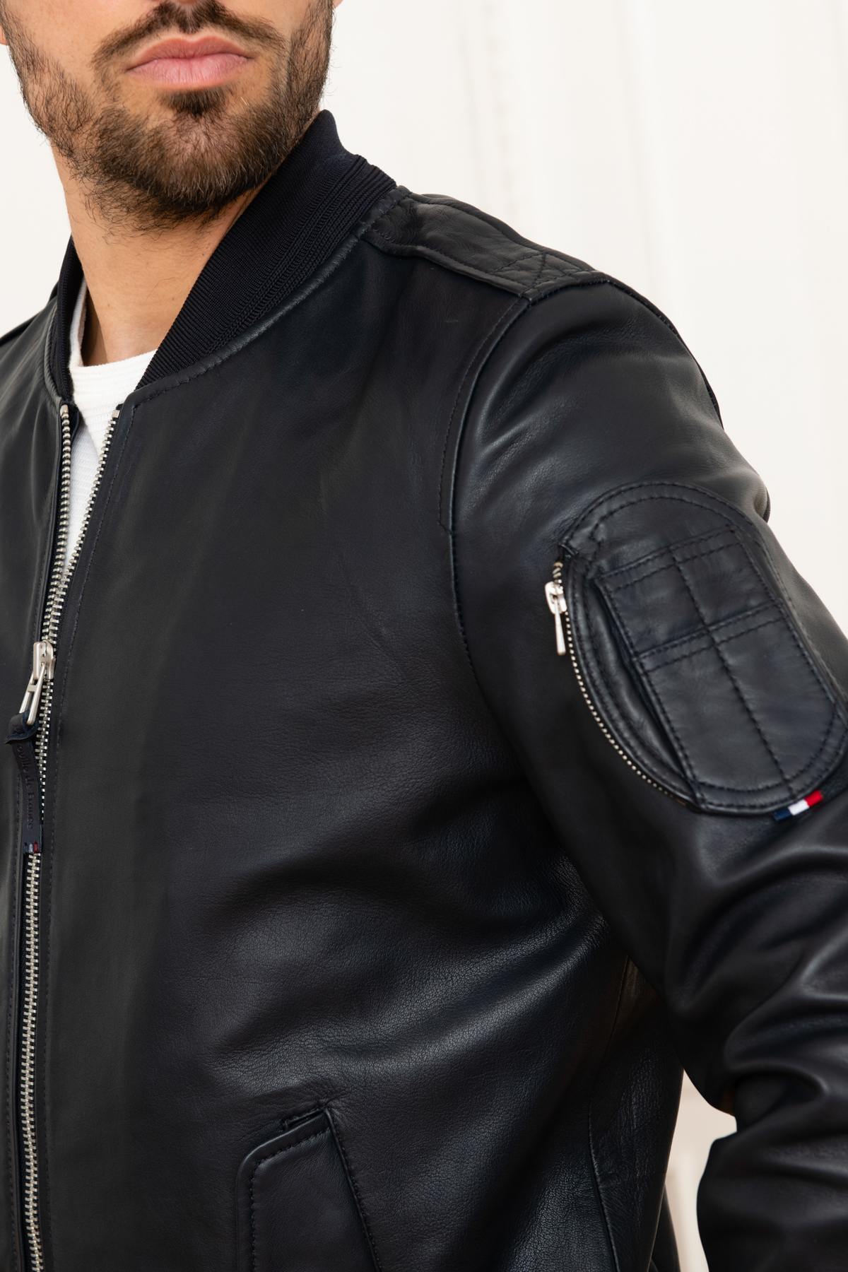Tailored navy bombers in lambskin, inspired by Patrouille de France. - Image n°4