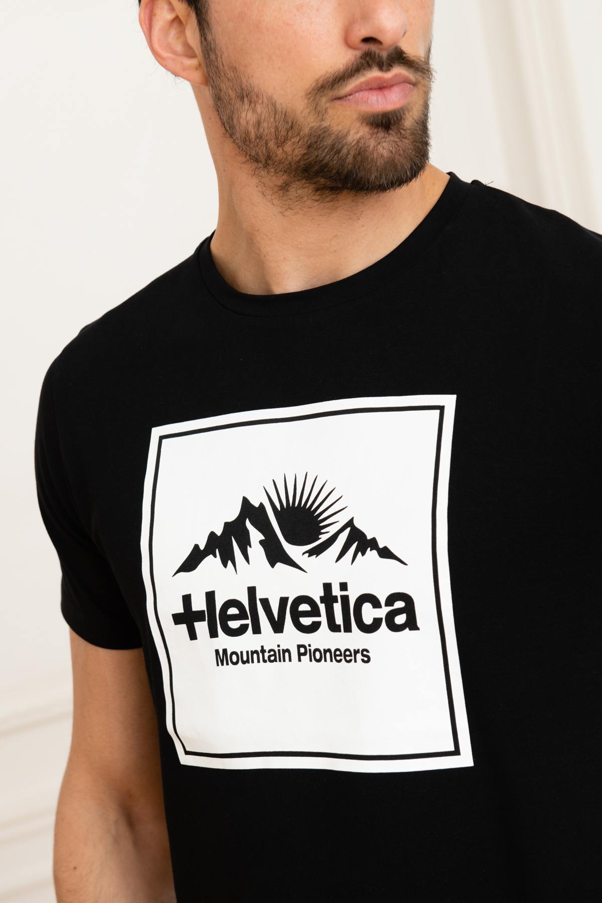 Men's Black Mountain Pioneers T-Shirt - Image n°2