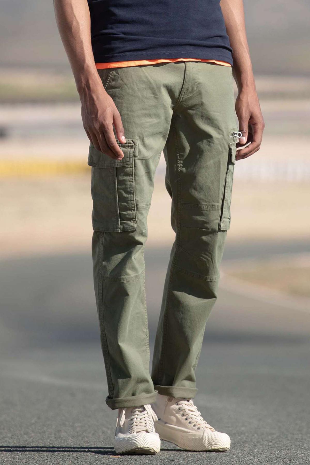 Khaki army cargo pants - Image n°1