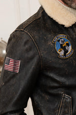 Cowhide jacket: washed finish, shearling collar, aviator-inspired. - Image n°8