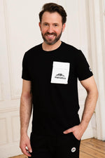 Black t-shirt with white chest pocket - Image n°1