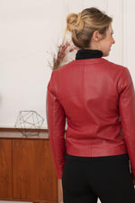 Suppleness defines this red lambskin jacket, cut slim for fit. - Image n°6
