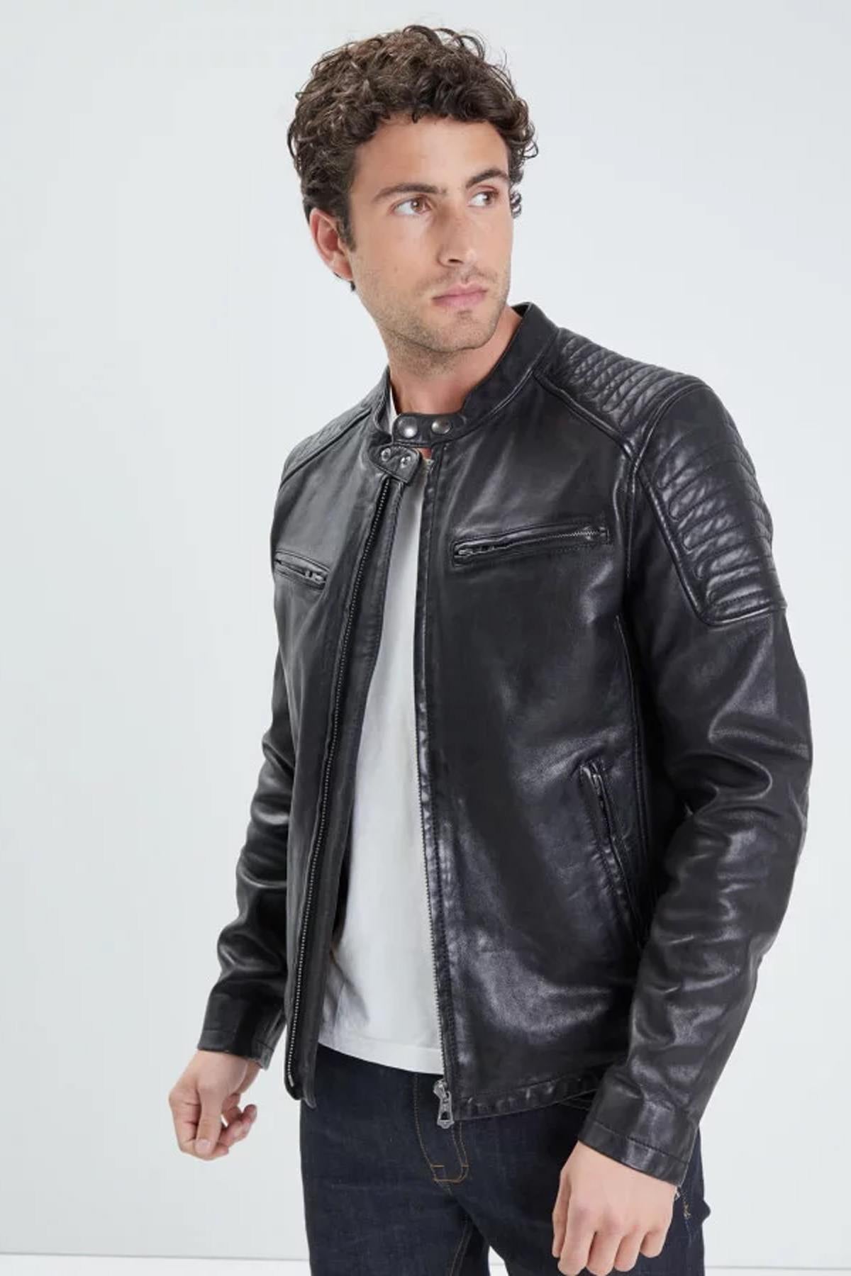 Washed lambskin jacket in black, slim and adjustable for a sharp look. - Image n°1