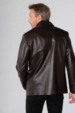 Cityzen's maroon lambskin blazer: glossy, tailored, timeless. - Image n°6