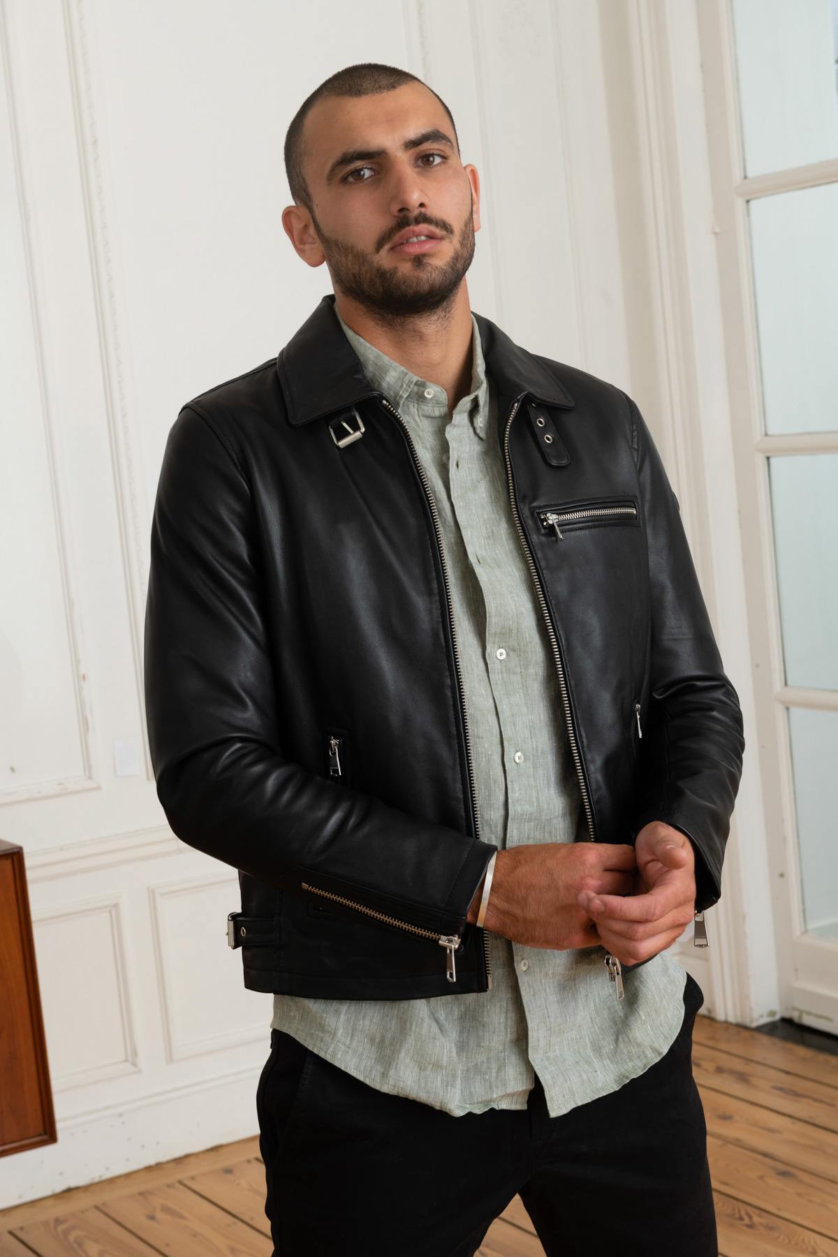 Redskins' black sheep leather jacket: biker style, adjustable collar. - Image n°3