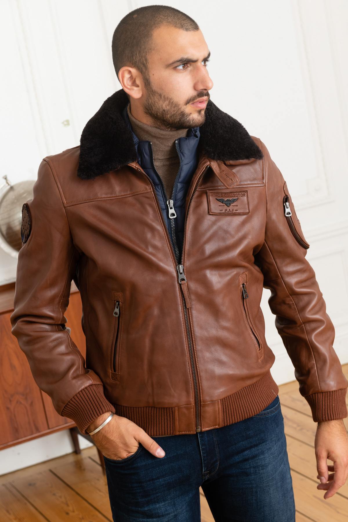 Rich cognac lambskin aviator jacket with removable shearling collar. - Image n°4