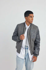 Grey varsity jacket: cowhide leather, teddy sleeves, Redskins "R". - Image n°6