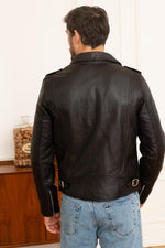 A belt-free Perfecto in soft lambskin by Schott NYC-effortless edge. - Image n°6