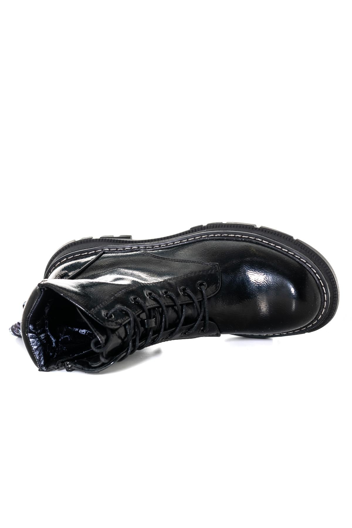 Shiny black boots - Image n°3