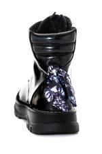 Shiny black boots - Image n°6