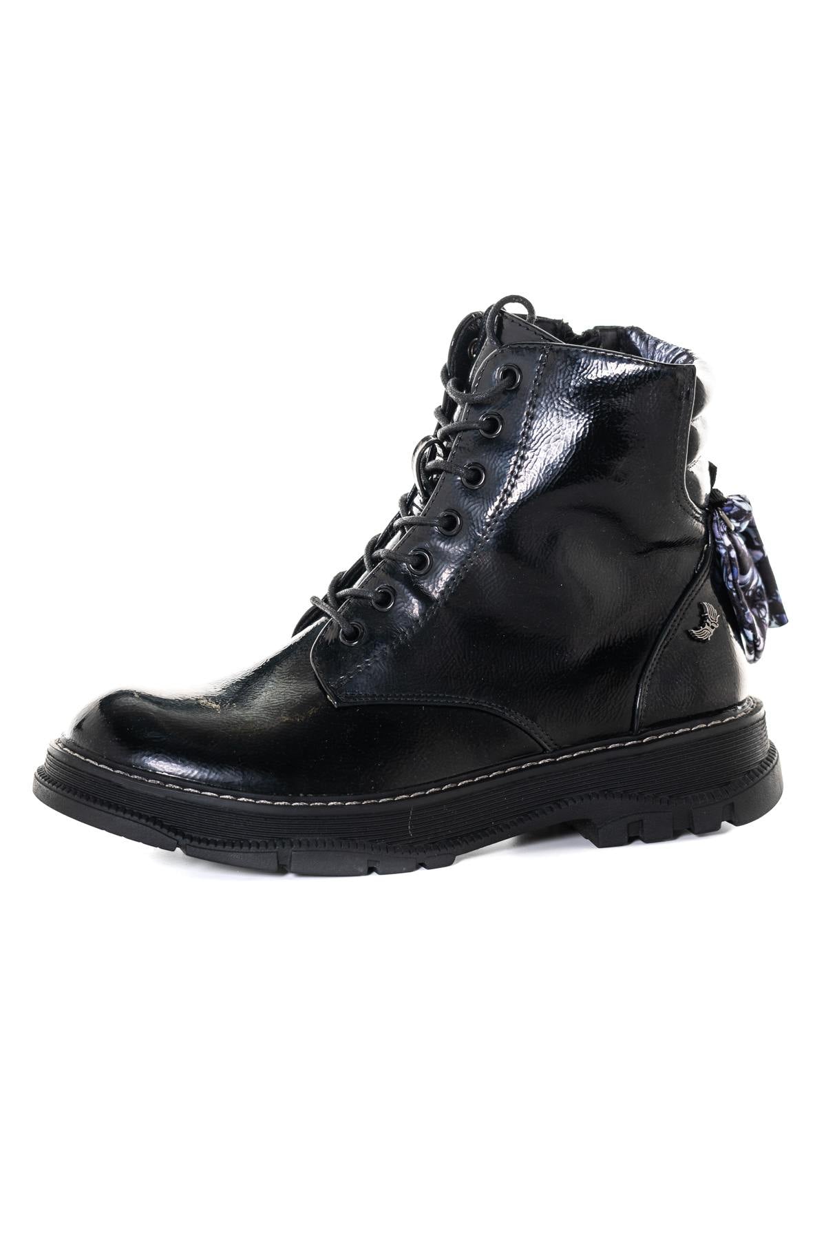 Shiny black boots - Image n°7
