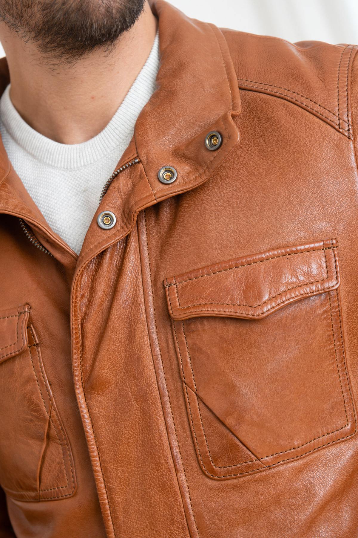 Supple cognac lambskin jacket, timeless and versatile for all seasons. - Image n°8