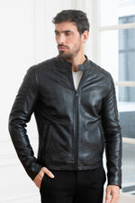 Slimfit black lambskin leather jacket - Image n°2