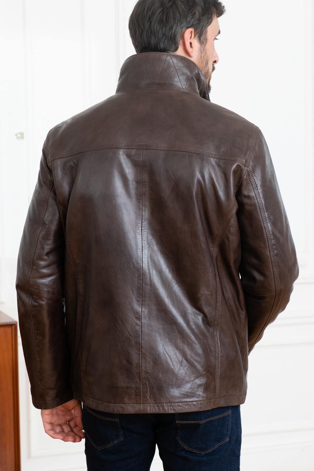 Timeless brown lambskin jacket with biker flair and removable warmth. - Image n°5