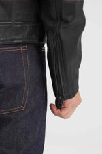 Washed lambskin jacket, slim fit, shirt collar-retro yet versatile. - Image n°5