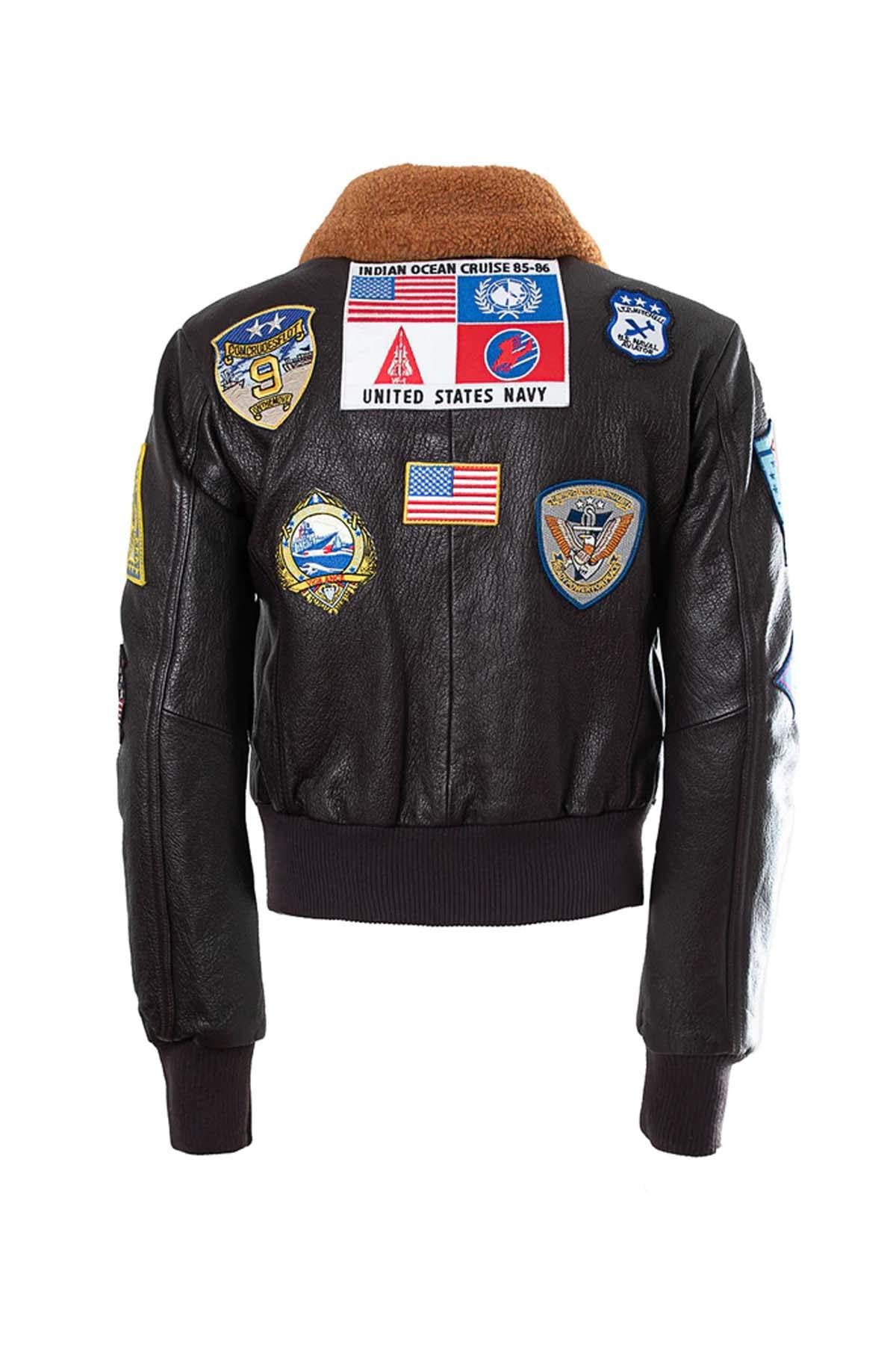 Slim maroon goatskin bomber with 17 patches and a detachable collar. - Image n°14