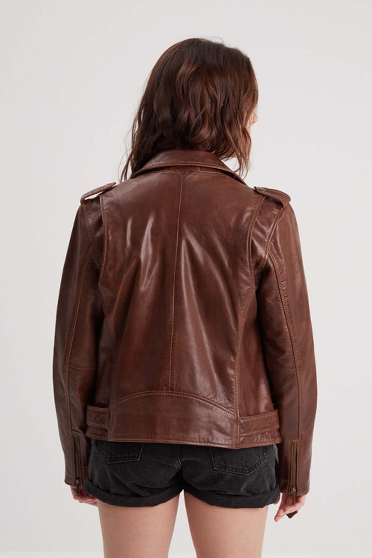 Aged bison lambskin biker jacket, vintage-styled with shoulder rivets - Image n°2