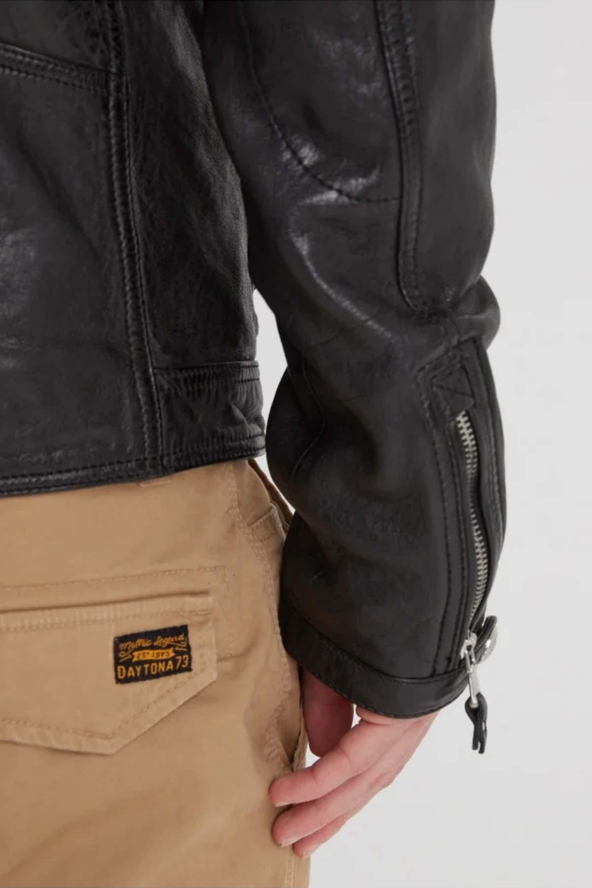 A black lambskin jacket with retro racing details - Image n°9