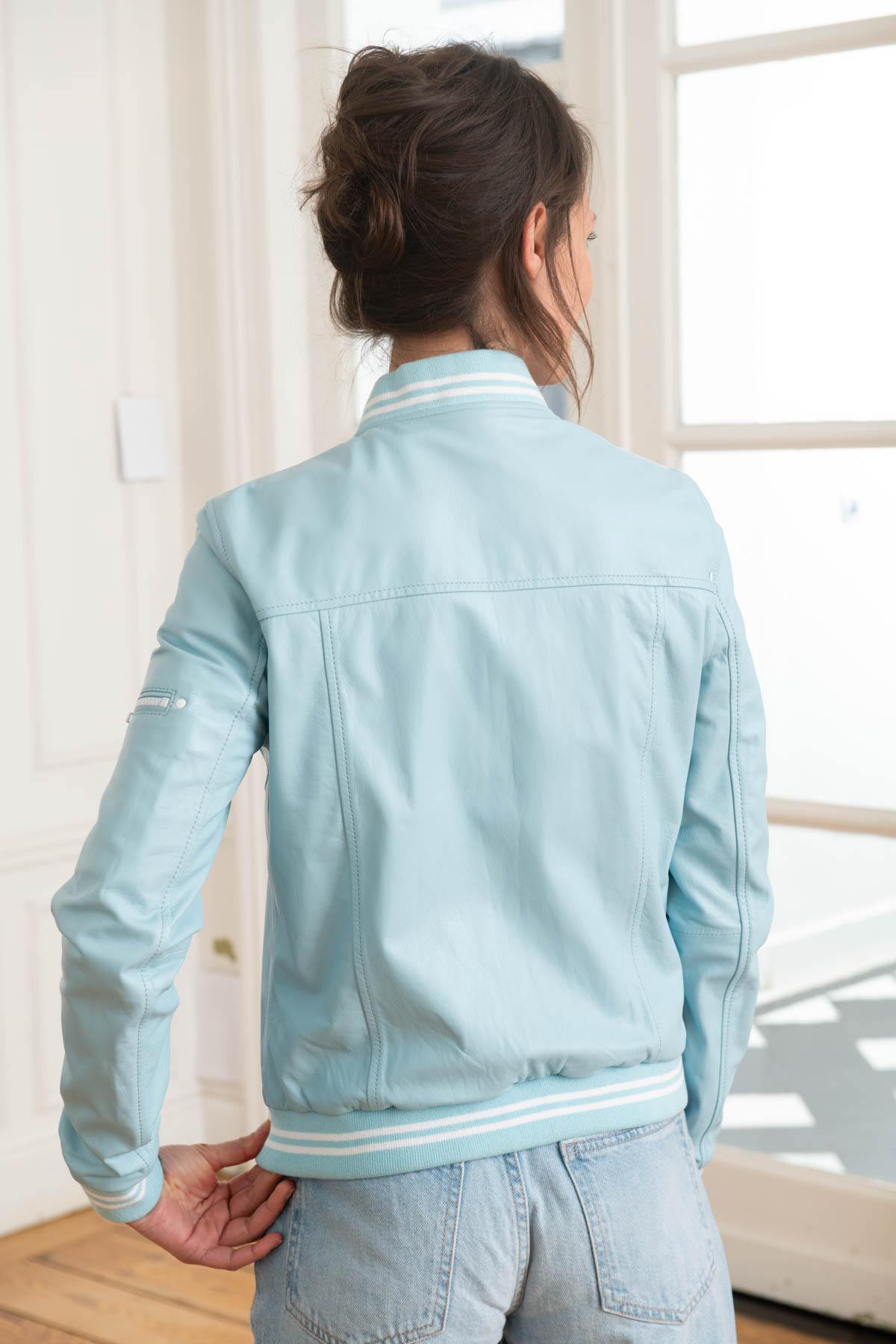 Slim-fit lambskin jacket in sky blue. Striped cuffs for a sporty edge. - Image n°5