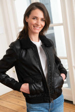 Vintage black leather jacket with removable fur collar - Image n°3