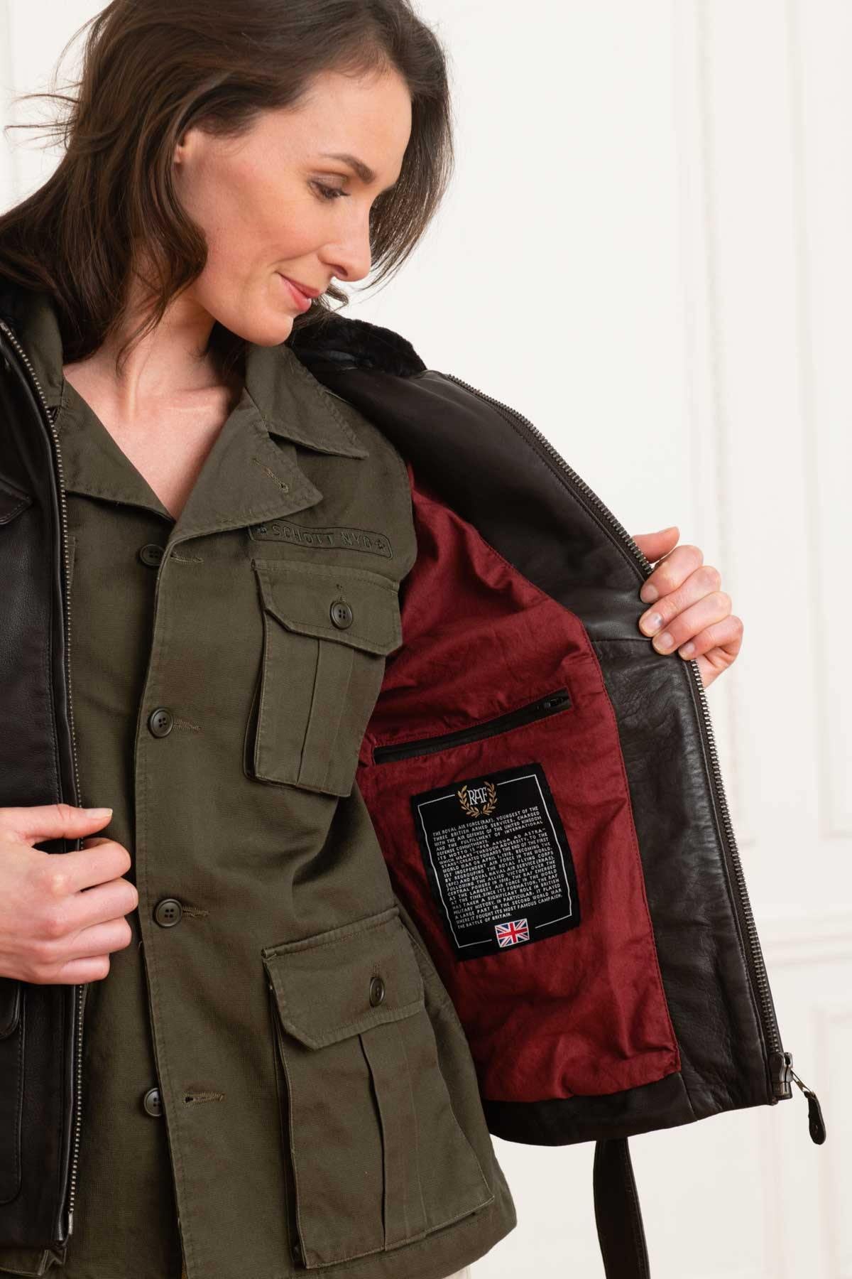 Women's navy blue leather jacket with fur collar - Image n°10