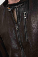 Black lambskin jacket, moto collar, regular fit-ideal for any season. - Image n°6