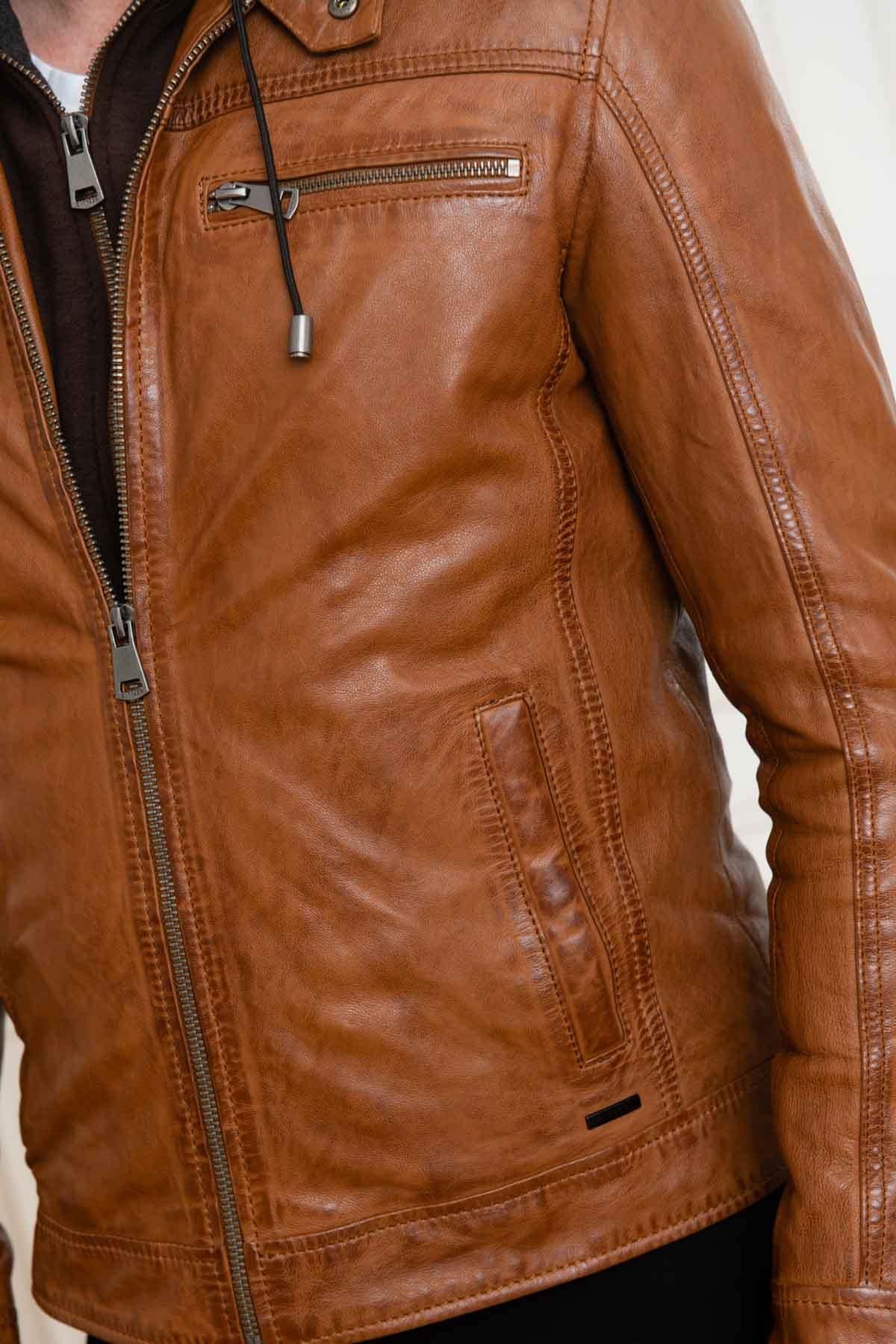 Camel sheepskin jacket with detachable hood and aged finish. - Image n°8