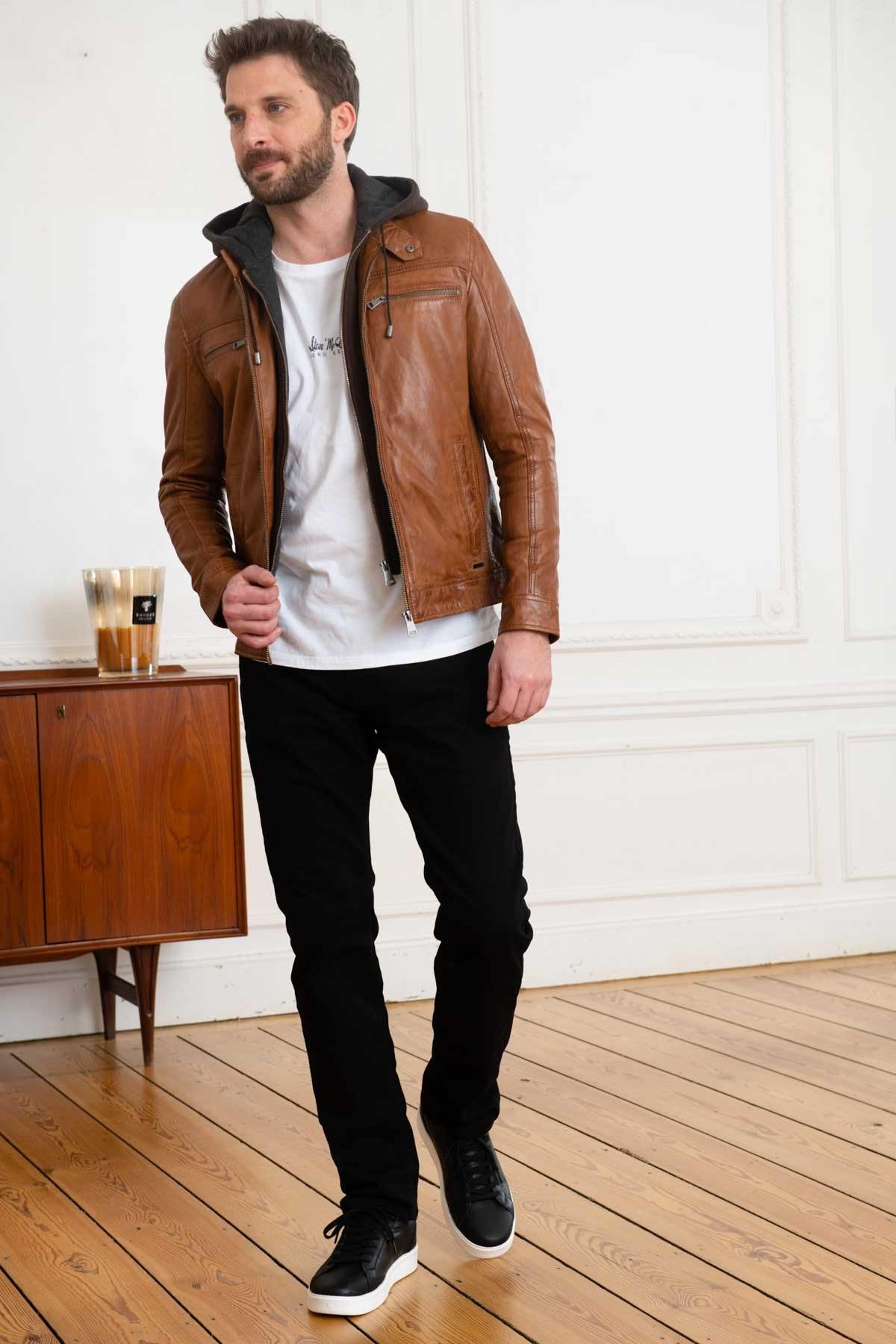 Camel sheepskin jacket with detachable hood and aged finish. - Image n°3