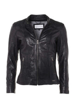 Timeless lambskin jacket, slim at the shoulders, flared at hips. - Image n°3