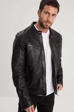 Slimfit lambskin jacket in glossy black. Moto collar, detachable hood. - Image n°4