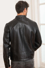 Supple lambskin, biker collar-Daytona's sleek black urban jacket. - Image n°4